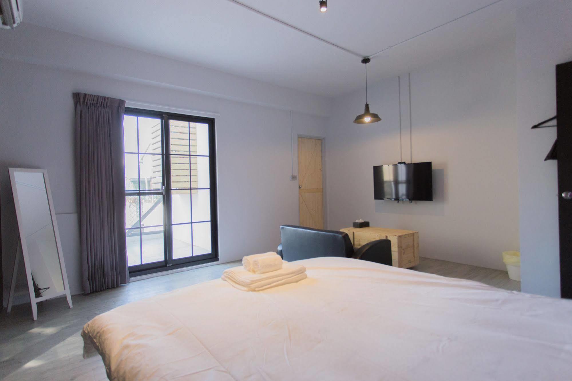 被愛咖啡小旅館 Birdeye Garden Tainan Zewnętrze zdjęcie